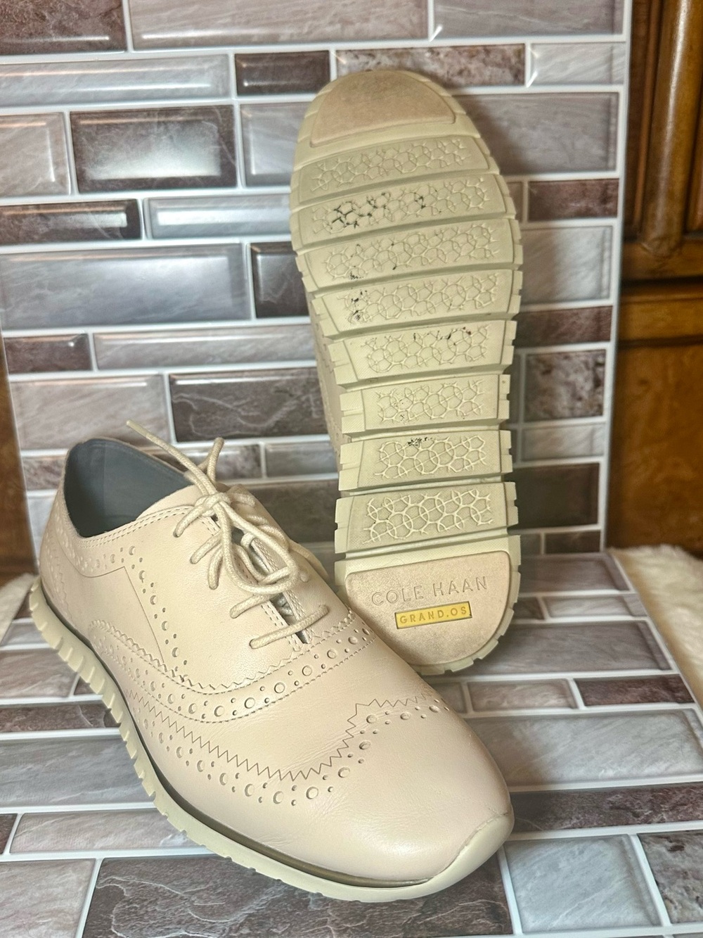 Cole Haan Zerogrand Wingtip Oxford Shoes Women’s 8B Brazilian Sand Beige Leather - Picture 3 of 9